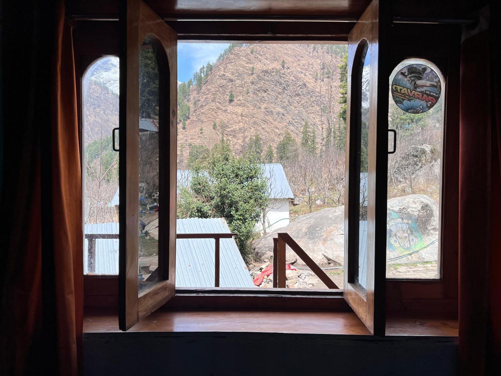 Old Brahma Homestay Kalgha Dış mekan fotoğraf