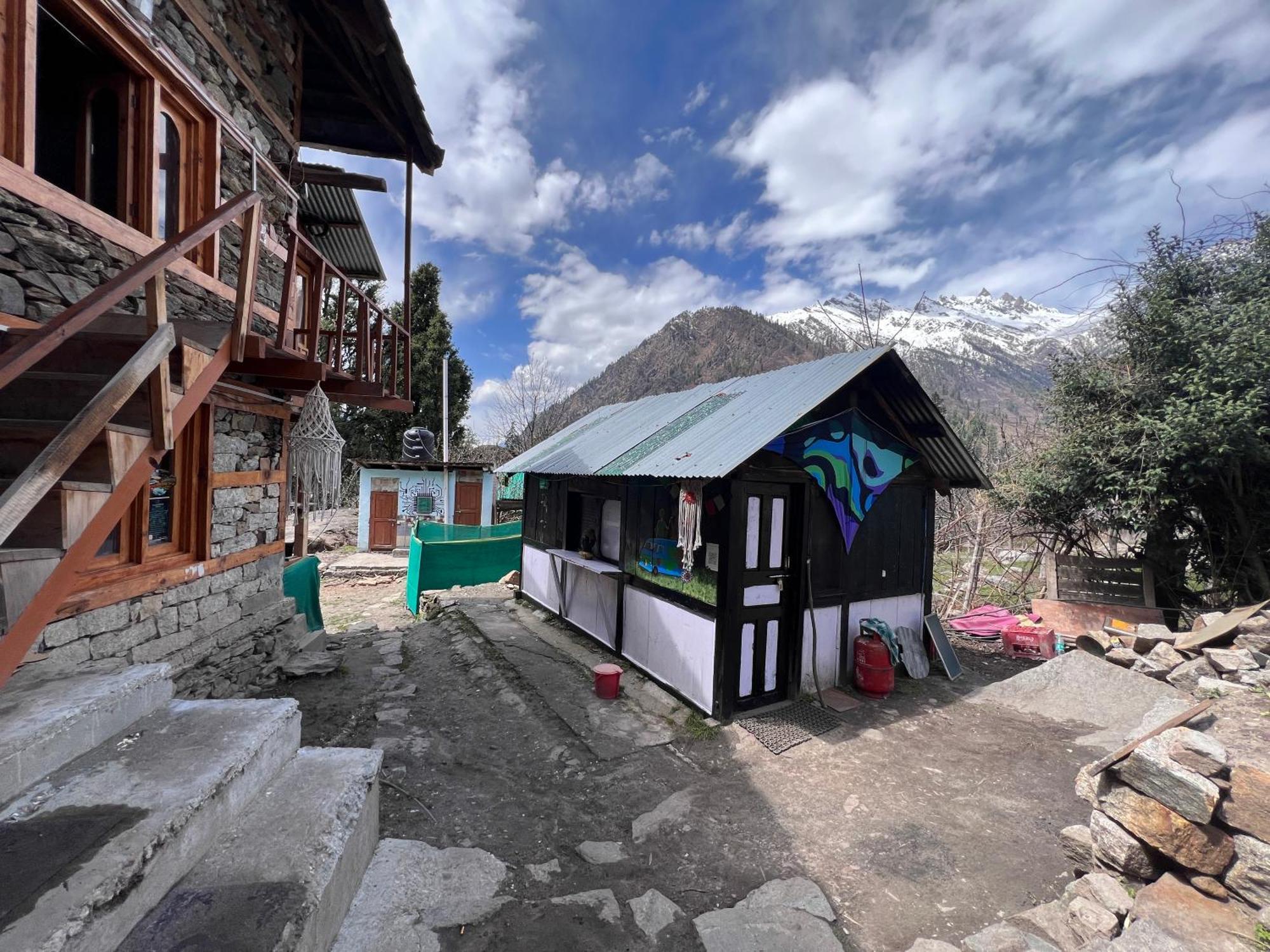 Old Brahma Homestay Kalgha Dış mekan fotoğraf